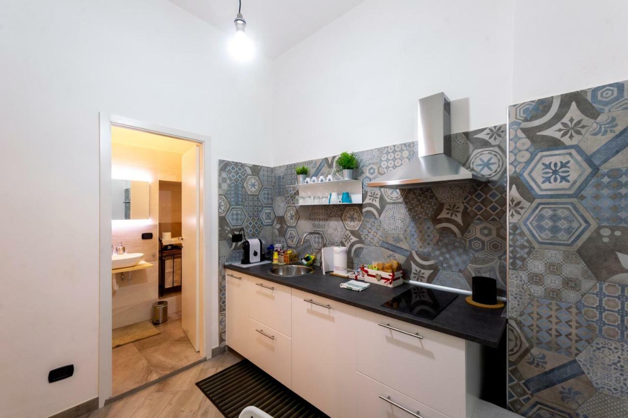 Studios Toledo 355 Napoli Esterno foto